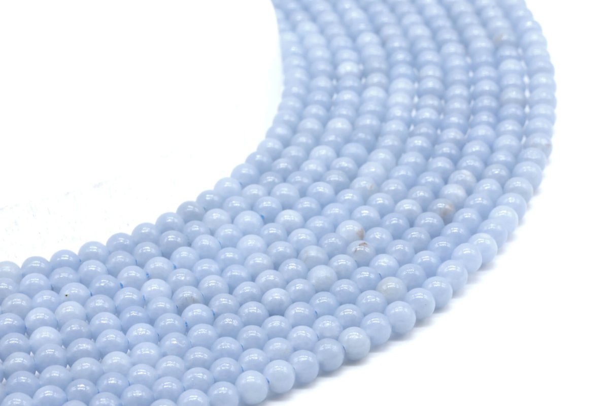 Perles Angélite 4mm sur fil 40cm
