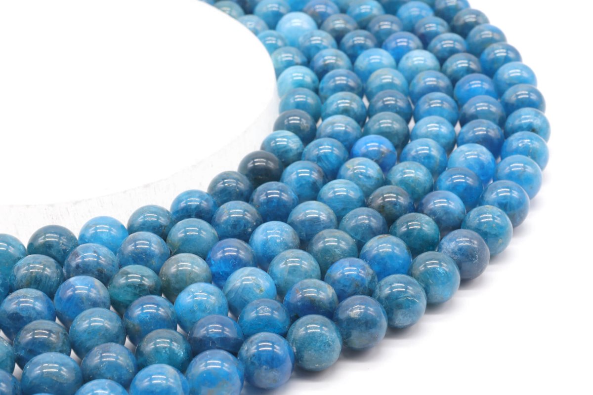 Perles Apatite 'AAA' 10mm sur fil 40cm