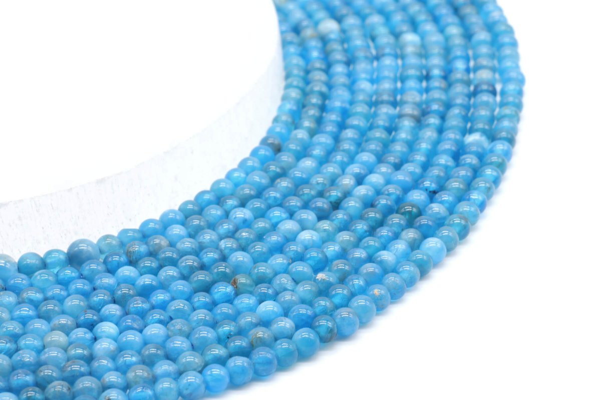 Perles Apatite 'AAA' 4mm sur fil 40cm