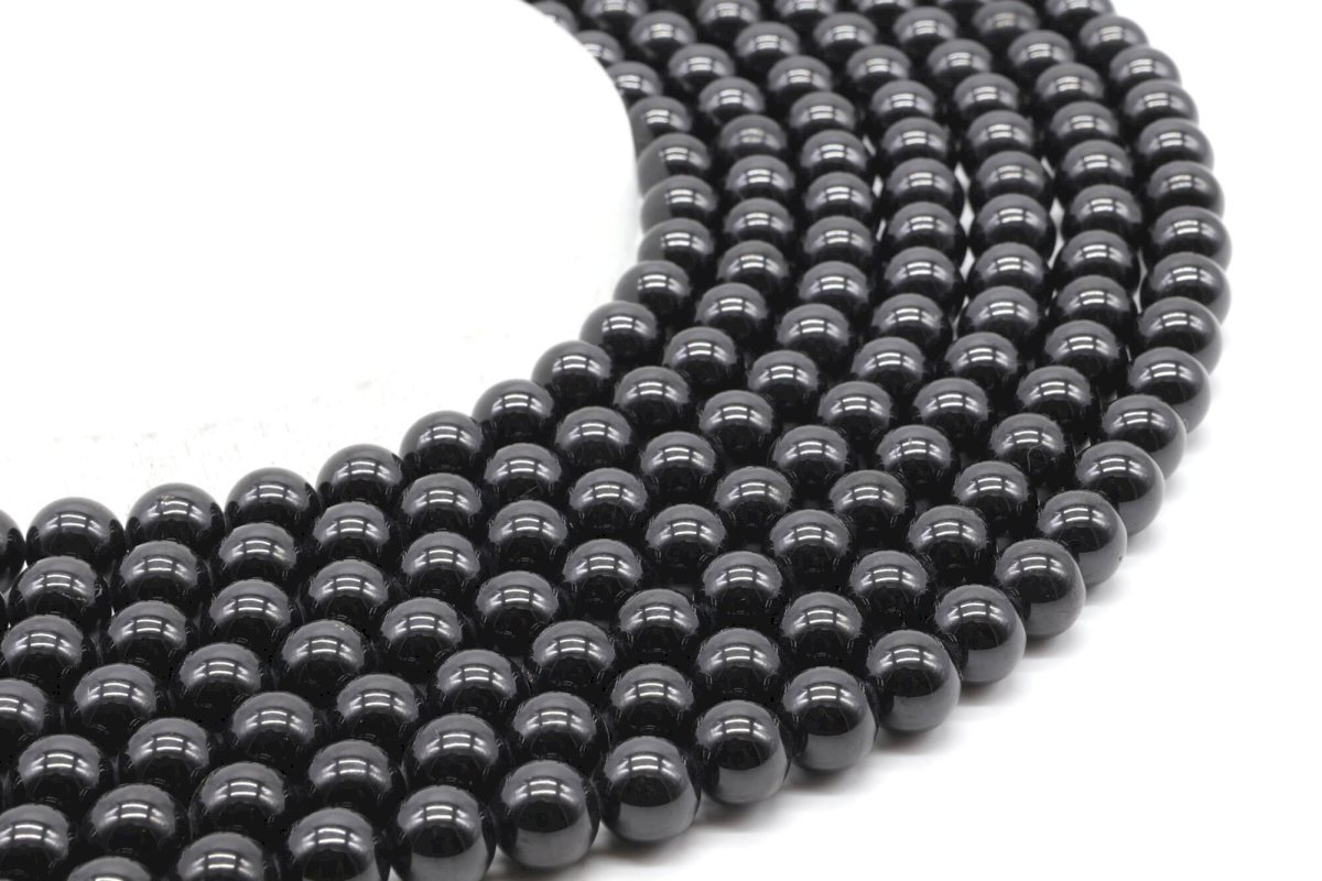 Perles Spinelle Noire 8mm sur fil 40cm
