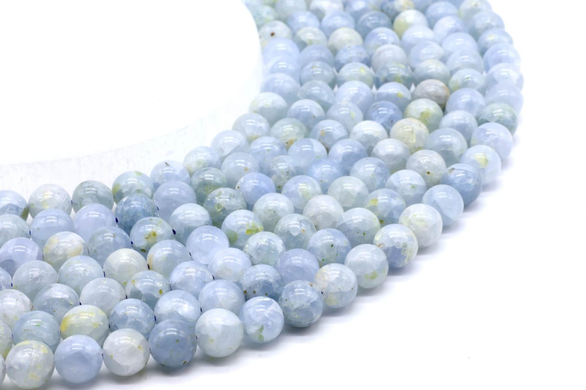 Perles Celestine 'AA' 8mm sur fil 40cm