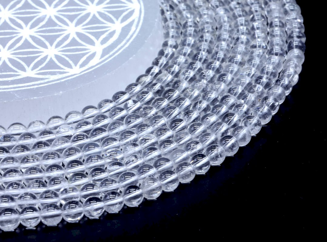 Perles Cristal de Roche 6mm sur fil 40cm