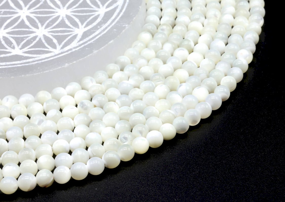 Perles Mother of Pearl 6mm sur fil 40cm