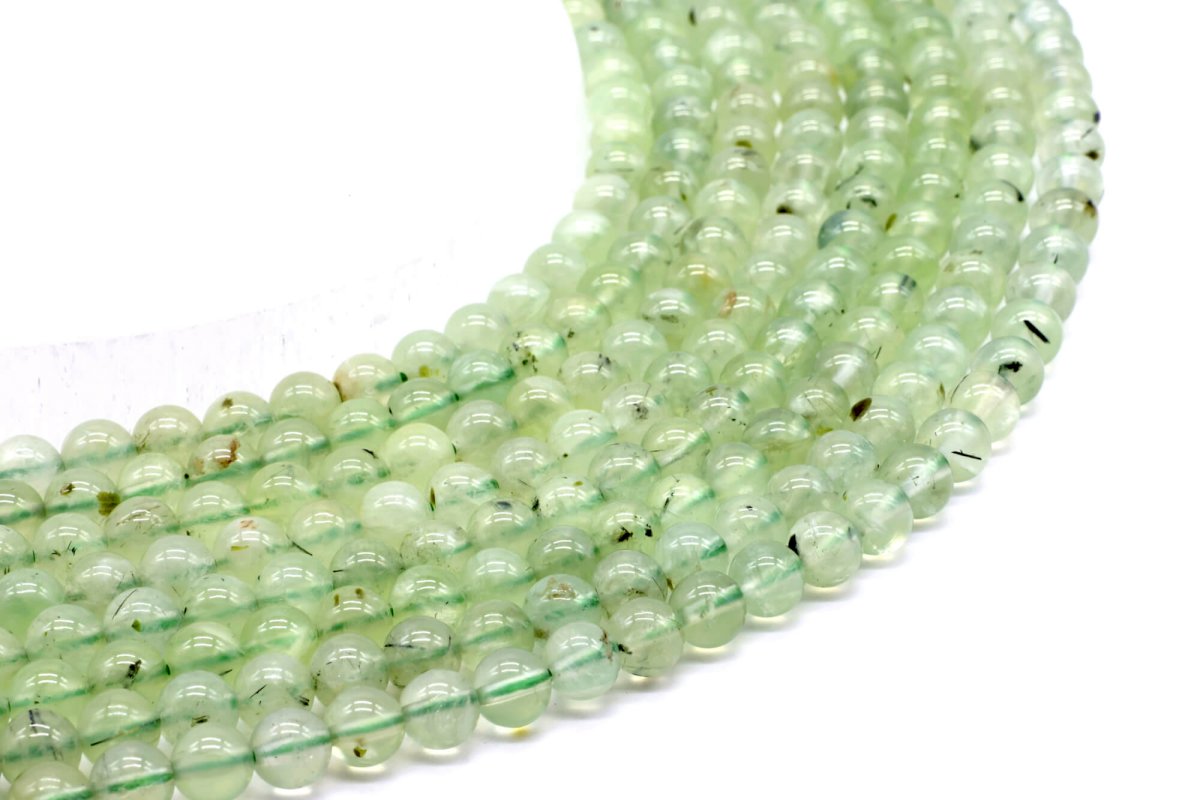 Perles Prehnite 6mm sur fil 40cm