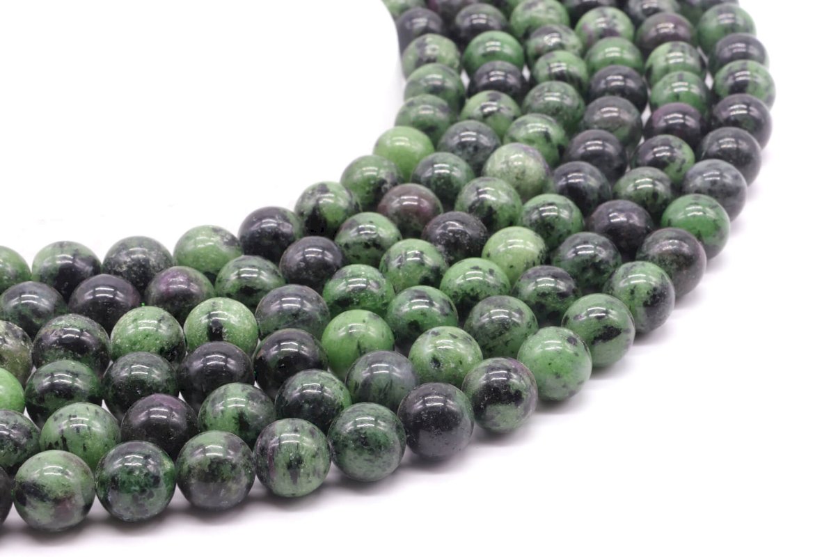 Perles Rubis Zoïsite 10mm sur fil 40cm