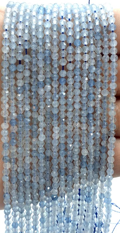 Perles facettées Aigue Marine 3mm sur fil 40cm