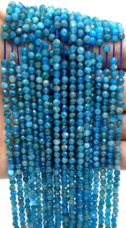 Perles facettées Apatite 3mm sur fil 40cm