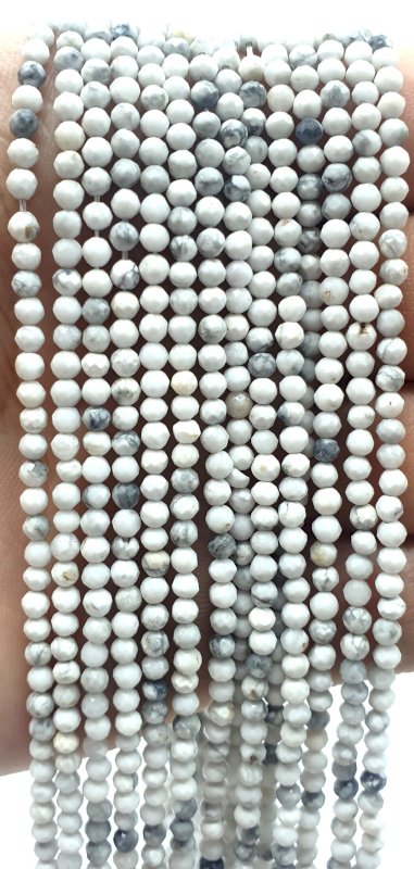 Perles facettées Howlite 3mm sur fil 40cm