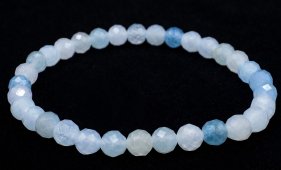 Bracelet Aigue Marine perles facettées 6mm