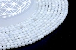Perles de Lune Blanche 'AA' 4mm sur fil 40cm