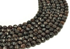 Perles facettées Grenat 8mm sur fil 40cm